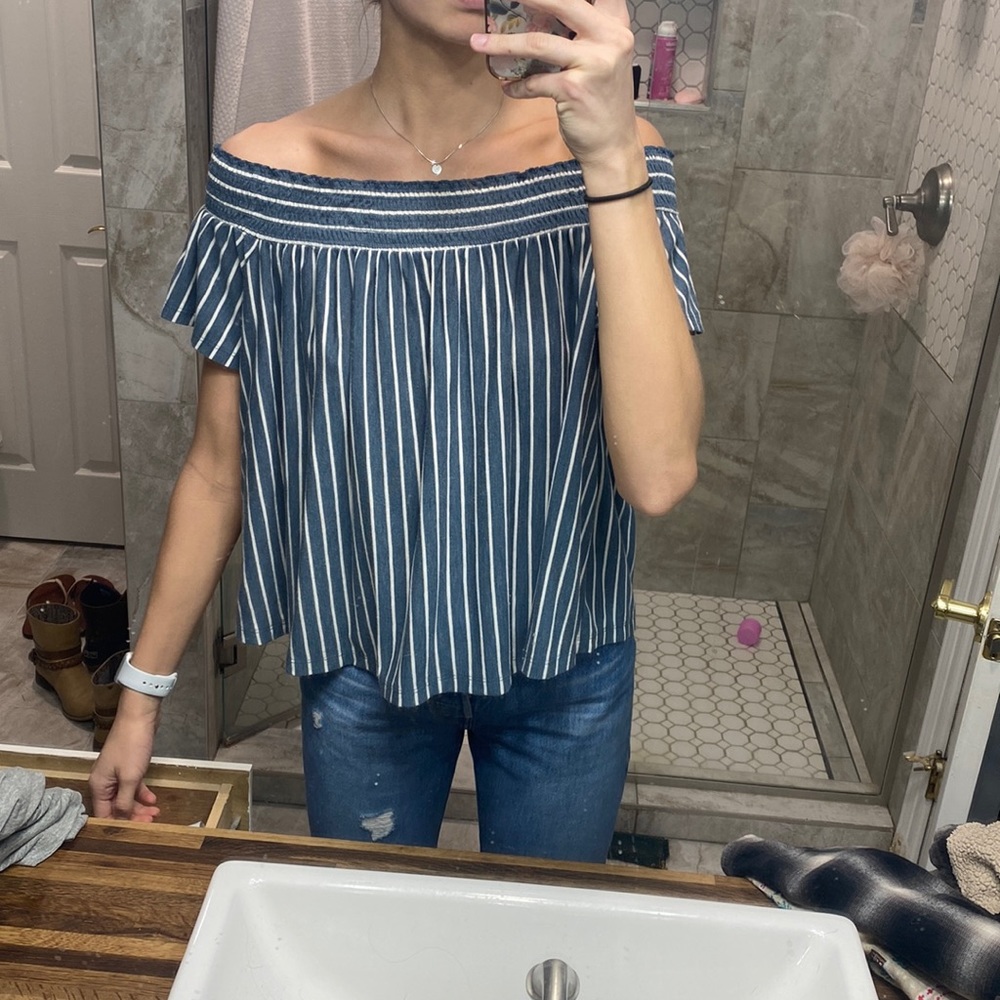 American Eagle Top